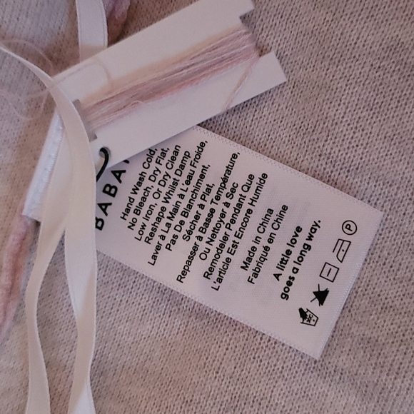 Aritzia Lance Sweater - Picture 5 of 8